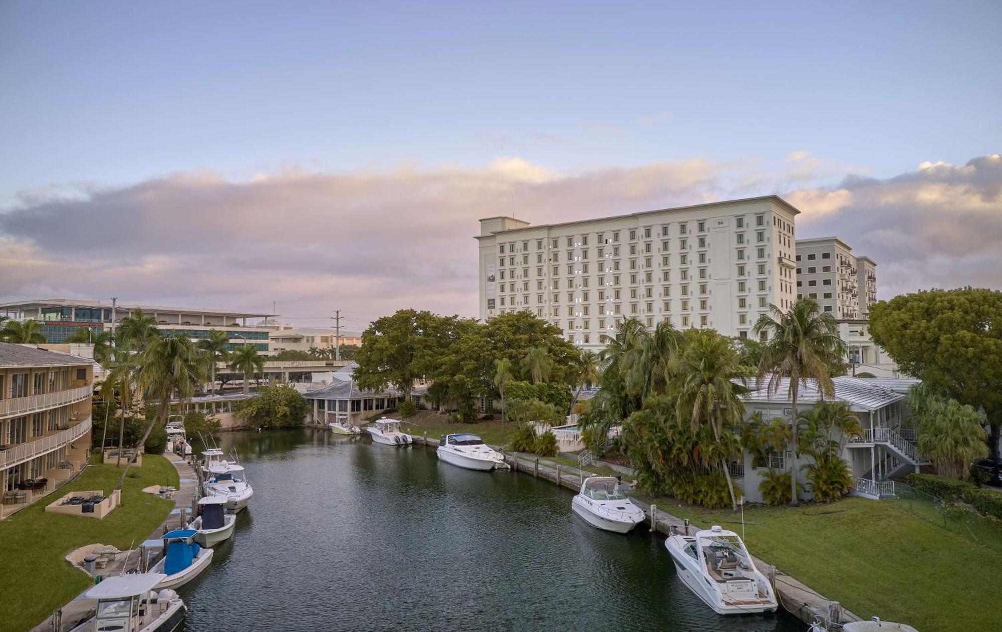 Thesis Hotel Miami Coral Gables, Curio Collection By Hilton エクステリア 写真